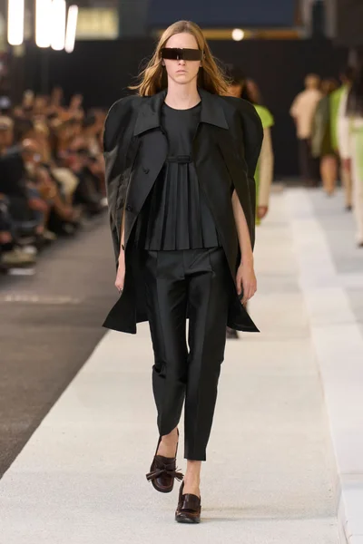 Look 44